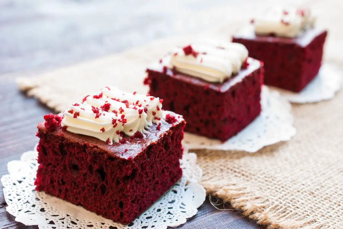 10 Amazing Paula Deen Red Velvet Recipes To Try Today
