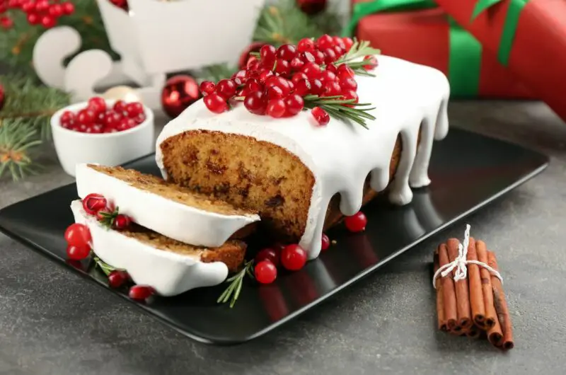 A Christmas cake that never fails to impress | Stuff