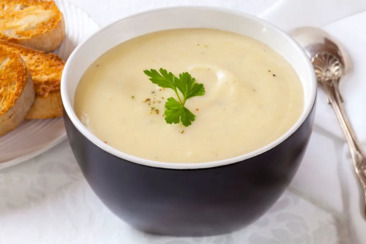 6 Best Paula Deen Potato Soup Recipes To Try Today