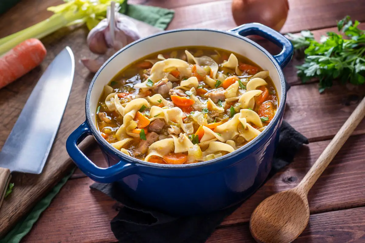 7 Amazing Paula Deen Chicken Noodle Soup Recipes To Try Today - Women Chefs