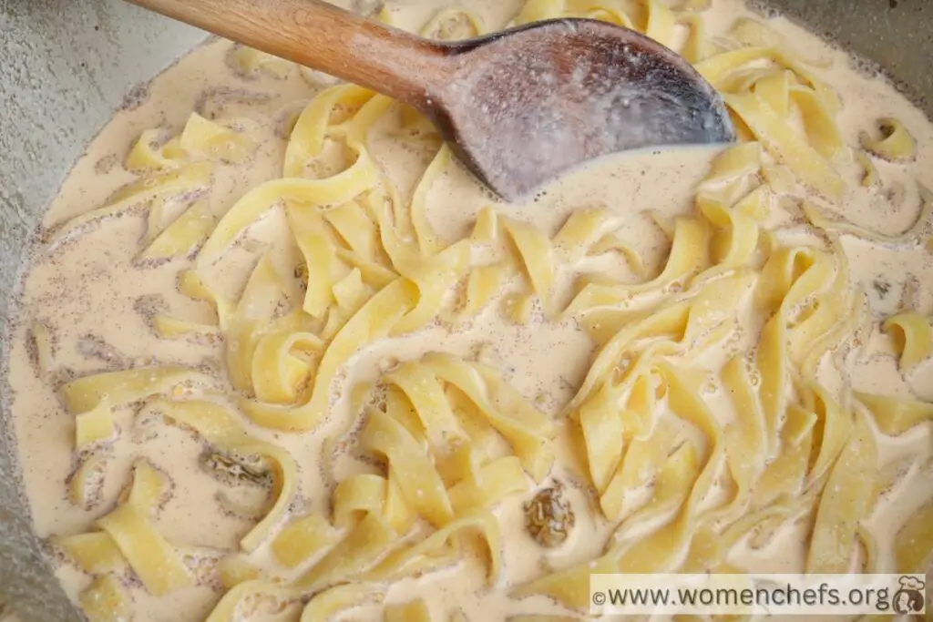 noodles and custard mixed