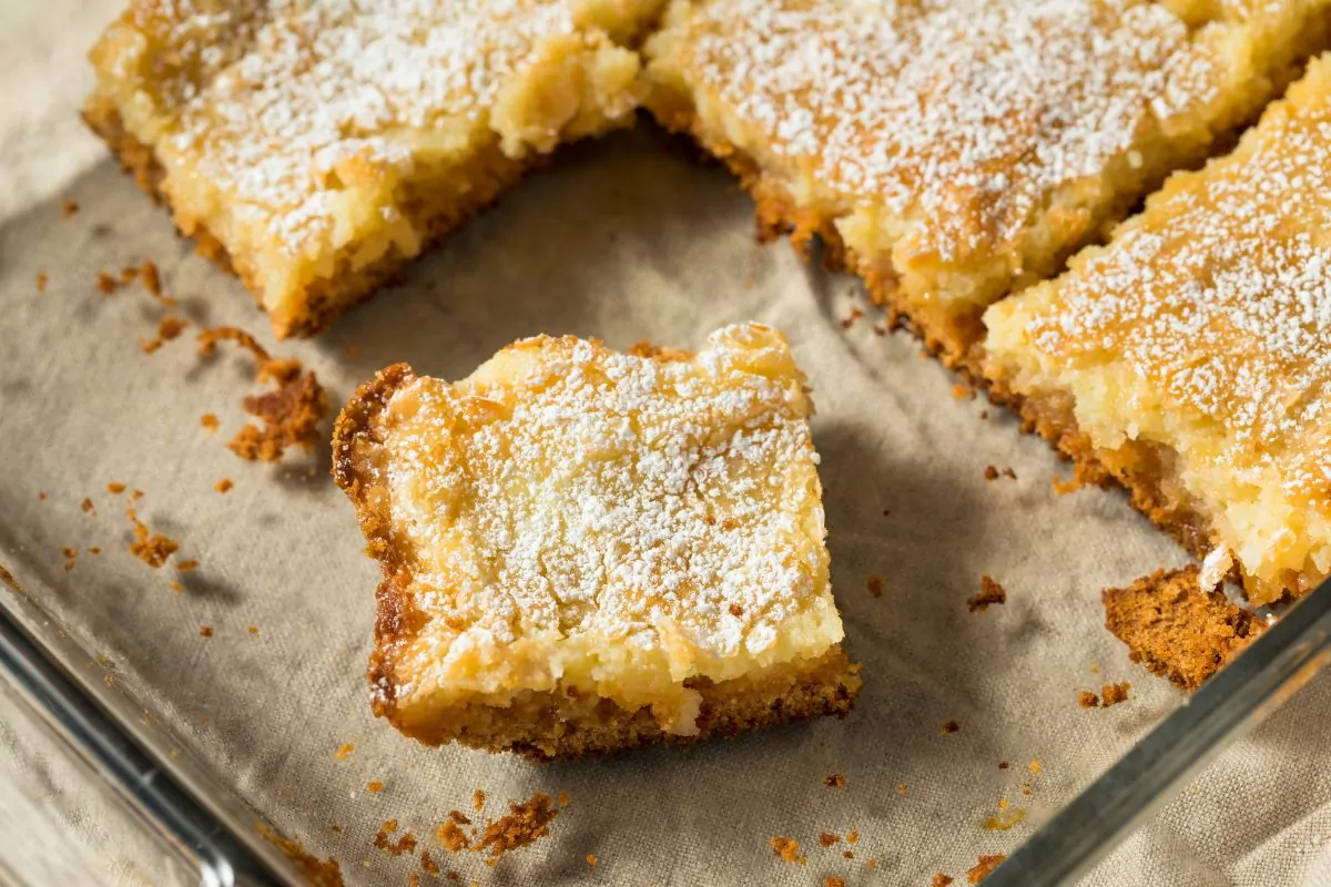 7-Amazing-Paula-Deen-Gooey-Butter-Cake-Recipes-To-Try-Today