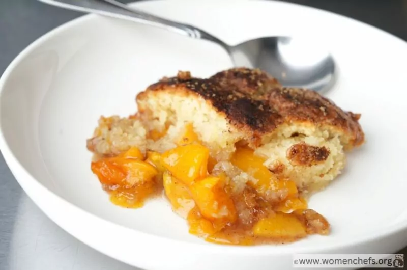 17 Perfect Peach Cobbler Recipes To Try